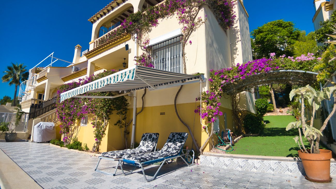 3 Bedroom 2 Bathroom Villa in Las Ramblas Golf - Caza De Casa