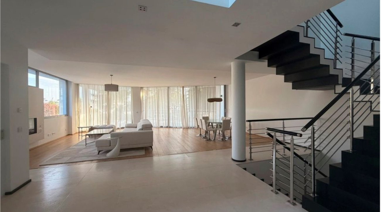4 Bedroom 6 Bathroom Villa in Marbella - Caza De Casa