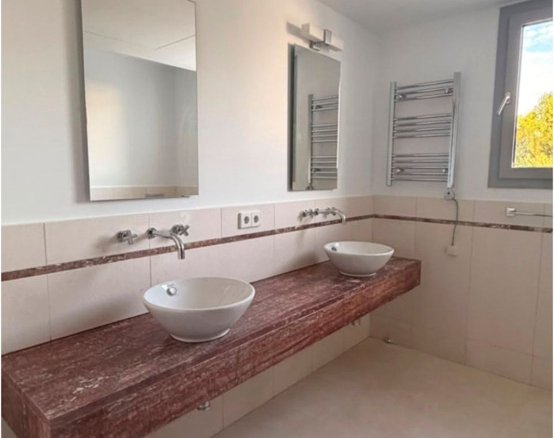 4 Bedroom 6 Bathroom Villa in Marbella - Caza De Casa