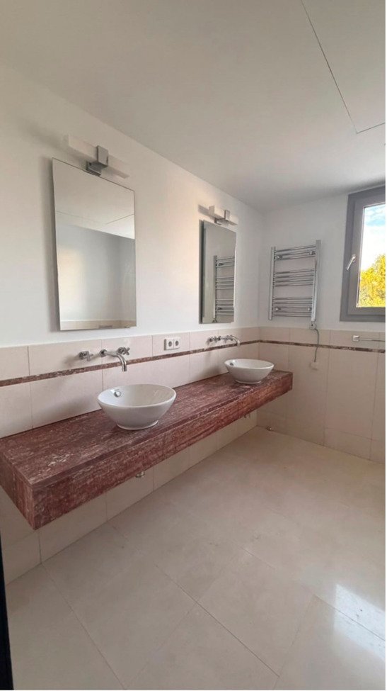 4 Bedroom 6 Bathroom Villa in Marbella - Caza De Casa