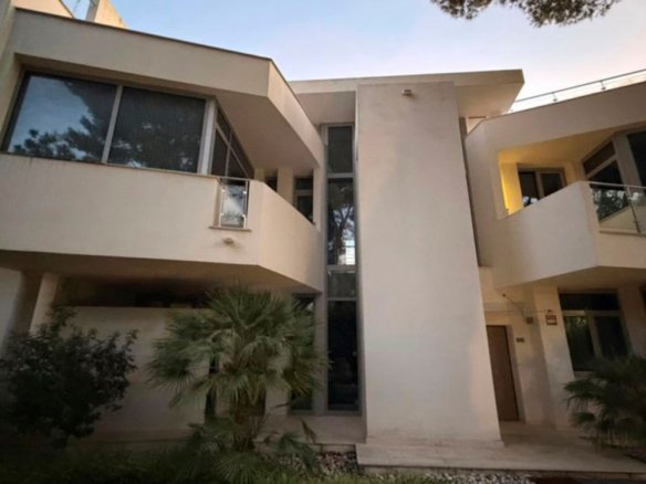 5 Bedroom 8 Bathroom Villa in Marbella - Caza De Casa