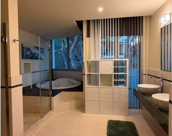 5 Bedroom 8 Bathroom Villa in Marbella - Caza De Casa