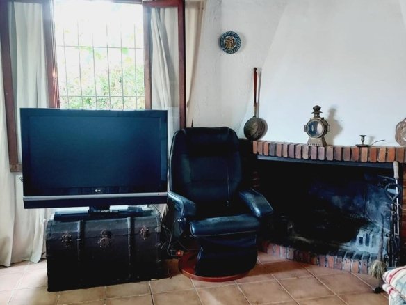 4 Bedroom 2 Bathroom Villa in Orihuela Costa - Caza De Casa