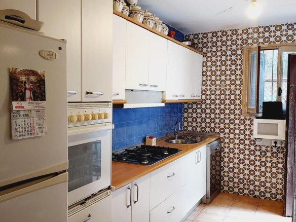 4 Bedroom 2 Bathroom Villa in Orihuela Costa - Caza De Casa