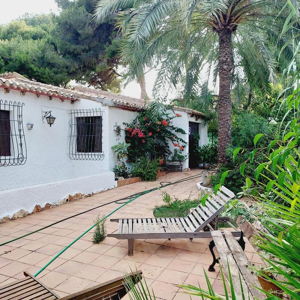 4 Bedroom 2 Bathroom Villa in Orihuela Costa - Caza De Casa
