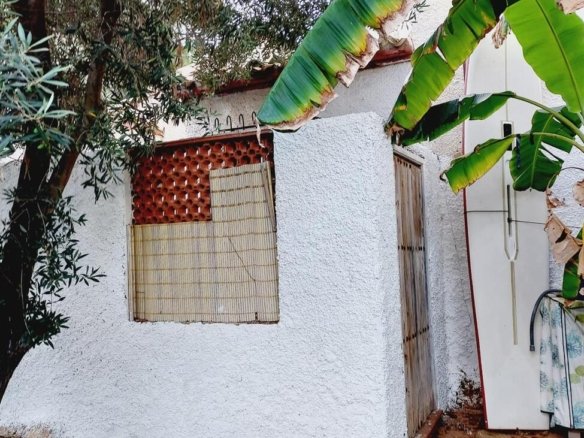 4 Bedroom 2 Bathroom Villa in Orihuela Costa - Caza De Casa