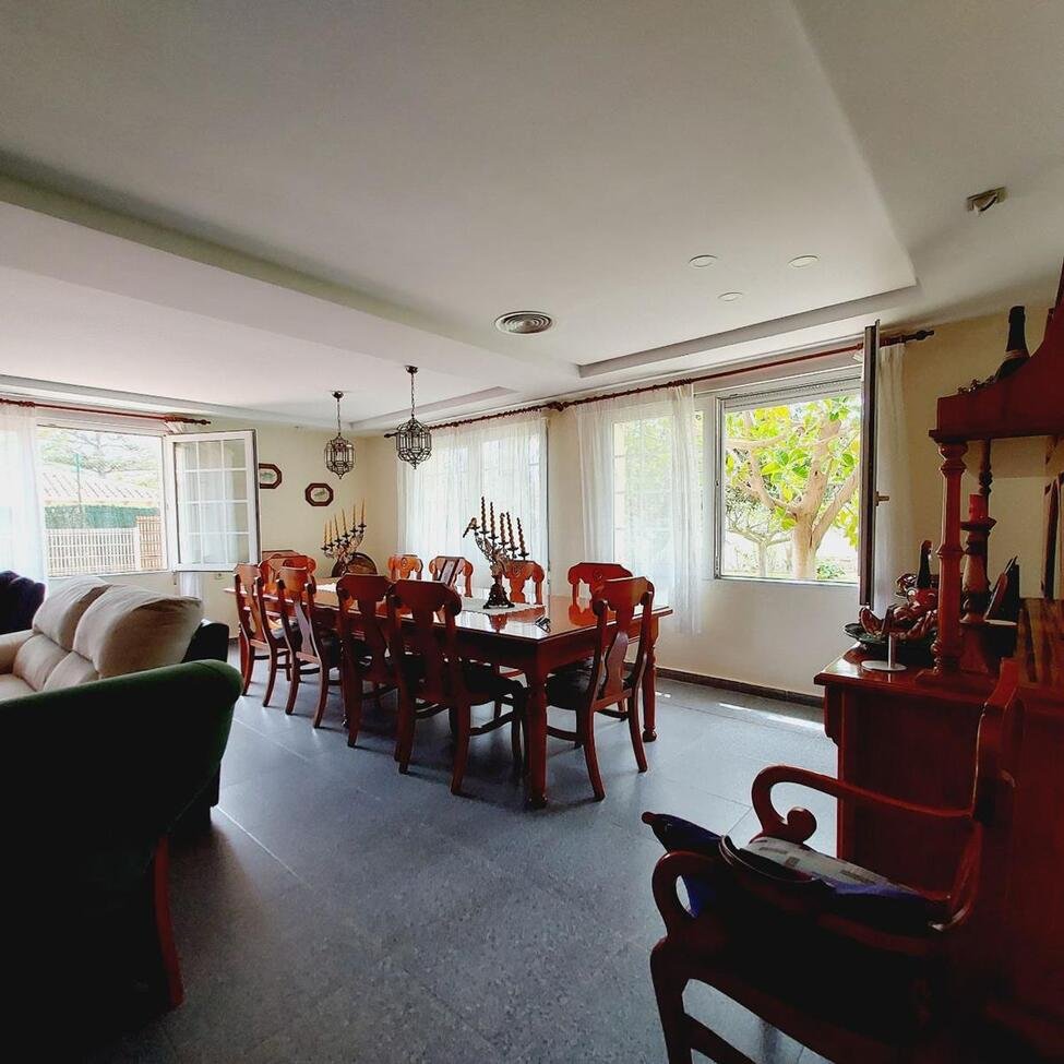 7 Bedroom 3 Bathroom Villa in Orihuela Costa - Caza De Casa