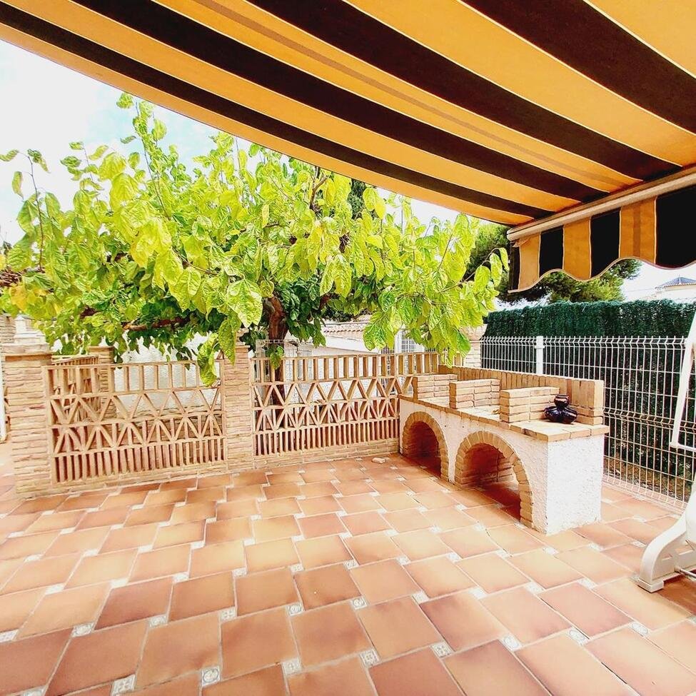 7 Bedroom 3 Bathroom Villa in Orihuela Costa - Caza De Casa