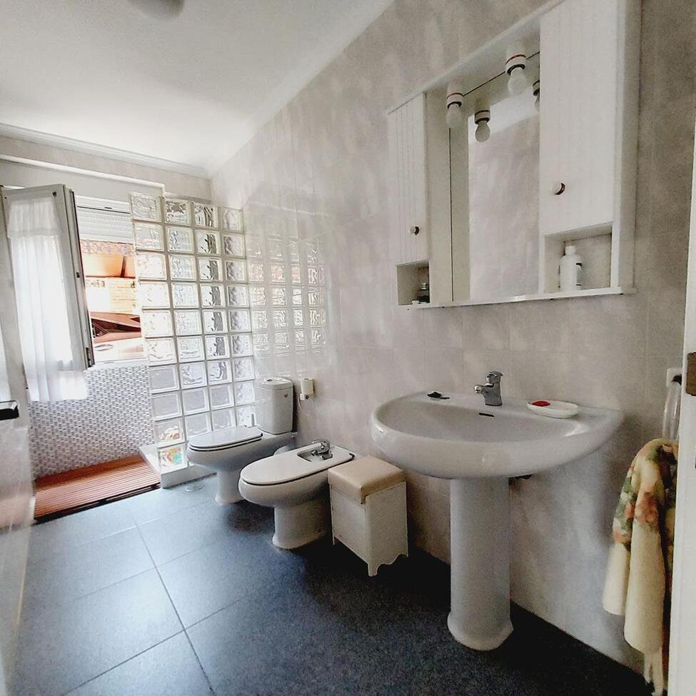 7 Bedroom 3 Bathroom Villa in Orihuela Costa - Caza De Casa