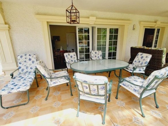 7 Bedroom 3 Bathroom Villa in Orihuela Costa - Caza De Casa