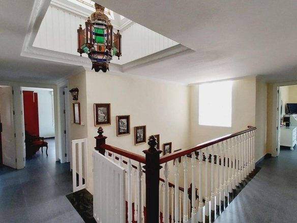 7 Bedroom 3 Bathroom Villa in Orihuela Costa - Caza De Casa