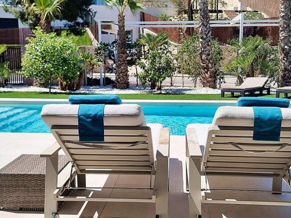 4 Bedroom 3 Bathroom Villa in Orihuela - Caza De Casa