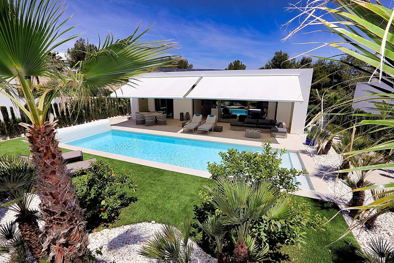 4 Bedroom 3 Bathroom Villa in Orihuela - Caza De Casa