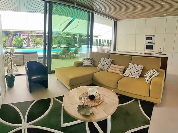 4 Bedroom 3 Bathroom Villa in Orihuela - Caza De Casa