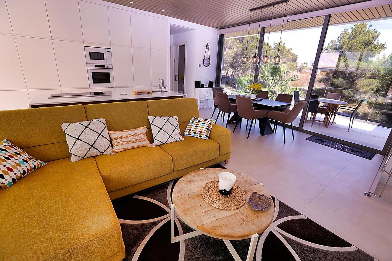 4 Bedroom 3 Bathroom Villa in Orihuela - Caza De Casa