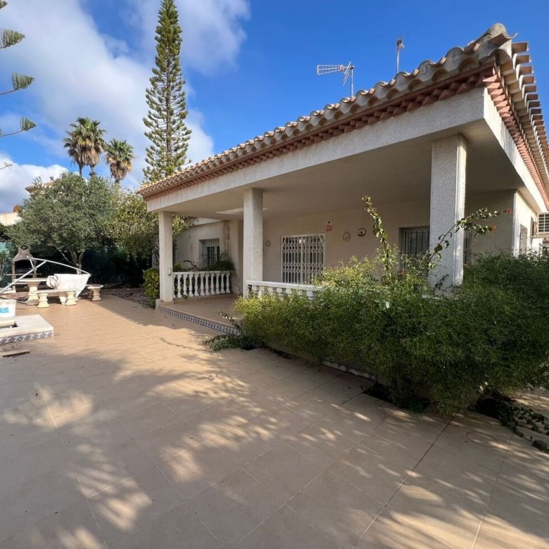 3 Bed 2 Bath Villa in Playa Flamenca - Caza De Casa