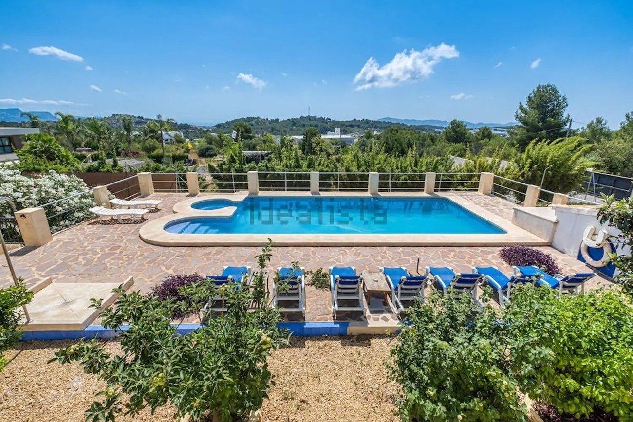 6 Bedroom 5 Bathroom Villa Penthouse in Polop - Caza De Casa