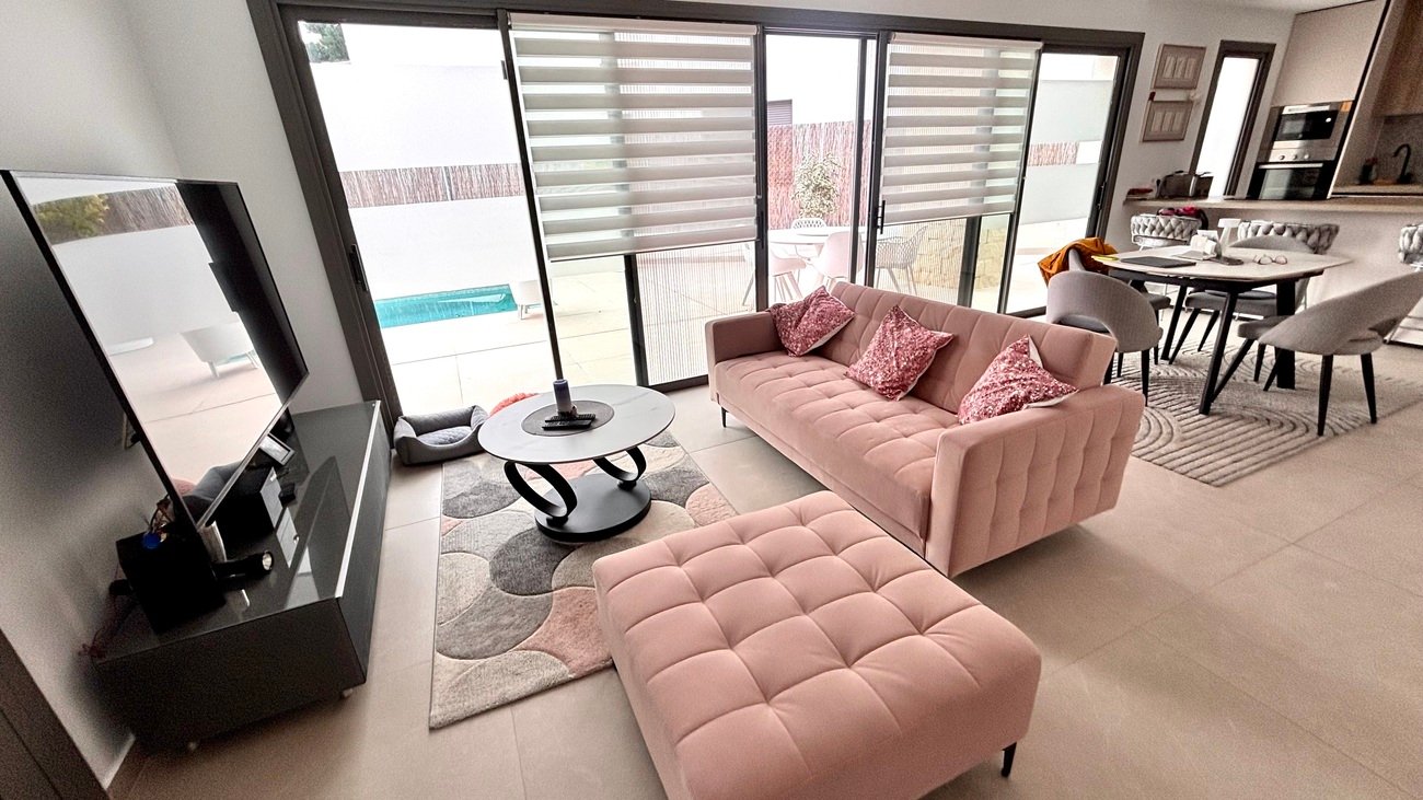 3 Bedroom 2 Bathroom Villa in San Miguel de Salinas - Caza De Casa