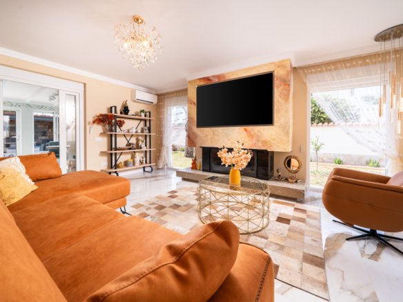 4 Bed 3 Bath Villa in Torrevieja - Caza De Casa