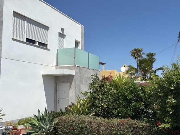 2 Bedroom 2 Bathroom Villa in Torrevieja - Caza De Casa