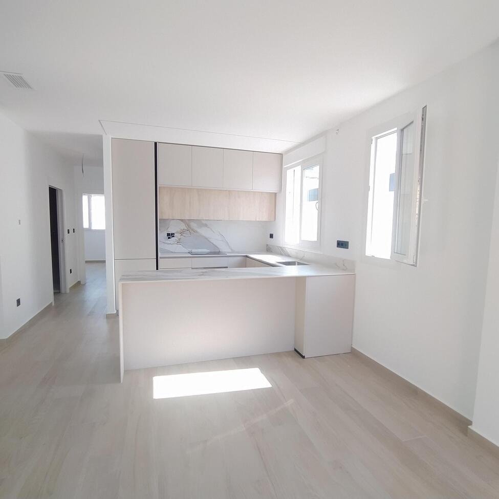 3 Bedroom 2 Bathroom Villa Penthouse in Torrevieja - Caza De Casa