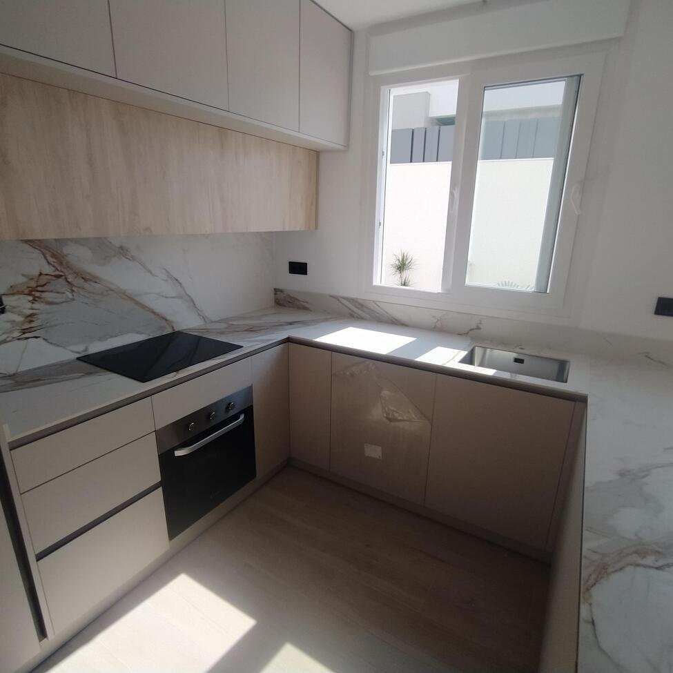 3 Bedroom 2 Bathroom Villa Penthouse in Torrevieja - Caza De Casa