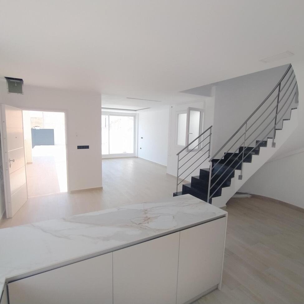 3 Bedroom 2 Bathroom Villa Penthouse in Torrevieja - Caza De Casa