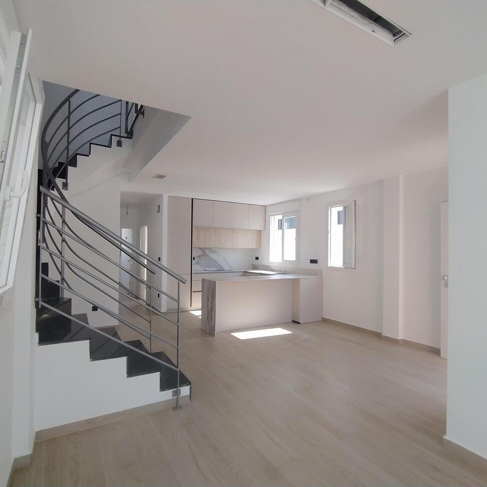 3 Bedroom 2 Bathroom Villa Penthouse in Torrevieja - Caza De Casa
