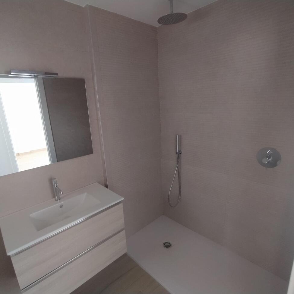 3 Bedroom 2 Bathroom Villa Penthouse in Torrevieja - Caza De Casa