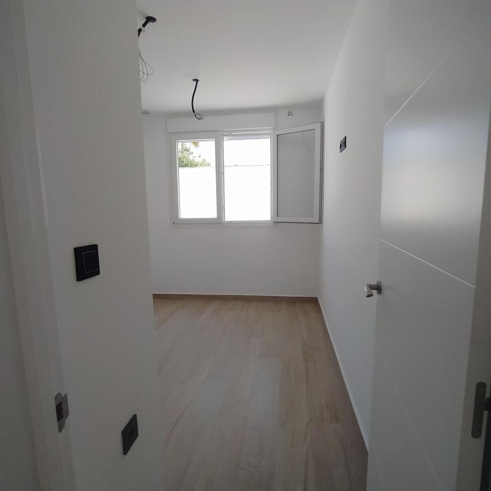 3 Bedroom 2 Bathroom Villa Penthouse in Torrevieja - Caza De Casa