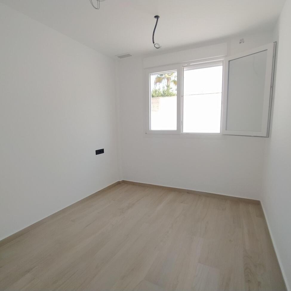3 Bedroom 2 Bathroom Villa Penthouse in Torrevieja - Caza De Casa
