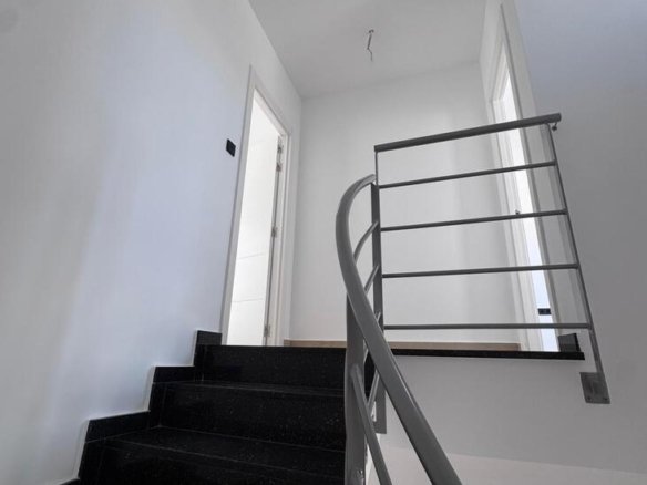 3 Bedroom 2 Bathroom Villa Penthouse in Torrevieja - Caza De Casa
