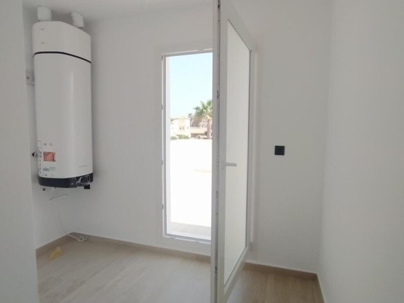 3 Bedroom 2 Bathroom Villa Penthouse in Torrevieja - Caza De Casa
