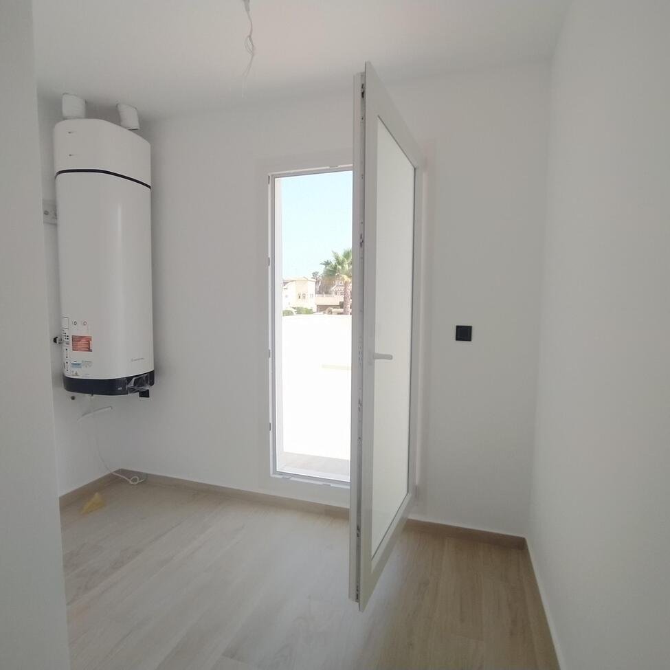 3 Bedroom 2 Bathroom Villa Penthouse in Torrevieja - Caza De Casa