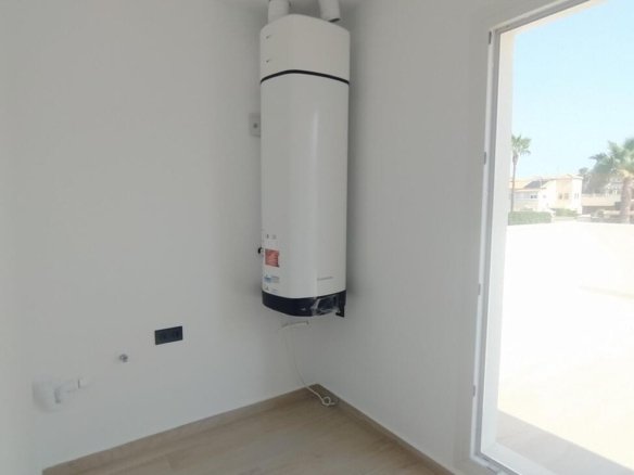 3 Bedroom 2 Bathroom Villa Penthouse in Torrevieja - Caza De Casa