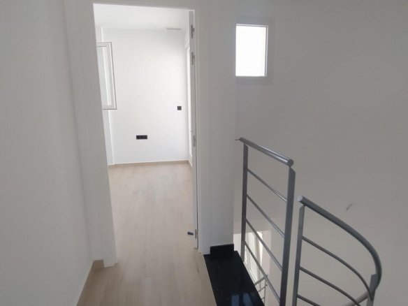 3 Bedroom 2 Bathroom Villa Penthouse in Torrevieja - Caza De Casa