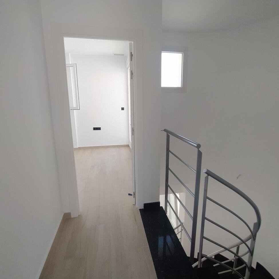 3 Bedroom 2 Bathroom Villa Penthouse in Torrevieja - Caza De Casa