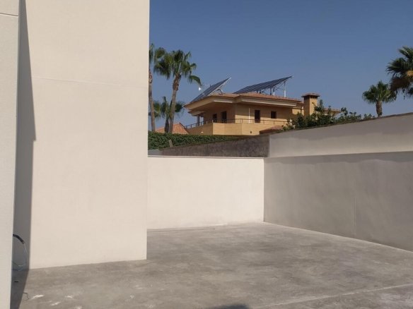 3 Bedroom 2 Bathroom Villa Penthouse in Torrevieja - Caza De Casa