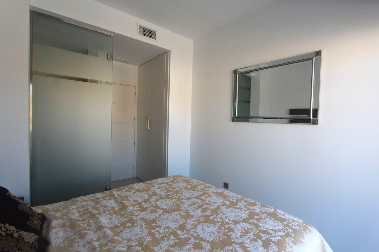 5 Bedroom 4 Bathroom Villa in Villamartin - Caza De Casa