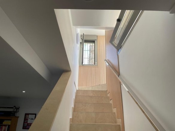 5 Bedroom 4 Bathroom Villa in Villamartin - Caza De Casa
