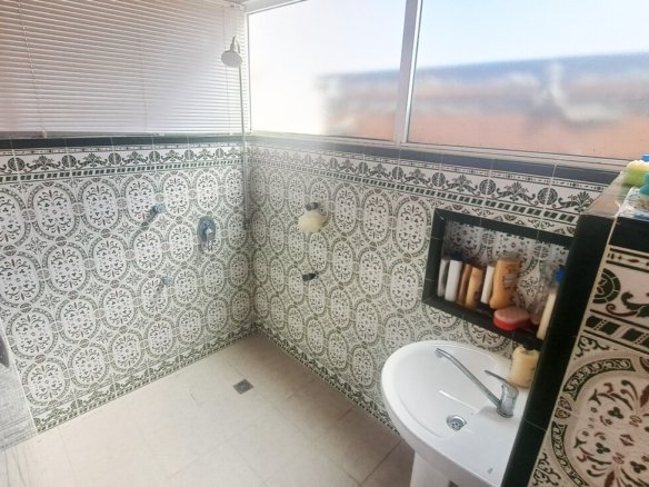 3 Bedroom 4 Bathroom Villa in Villamartin - Caza De Casa