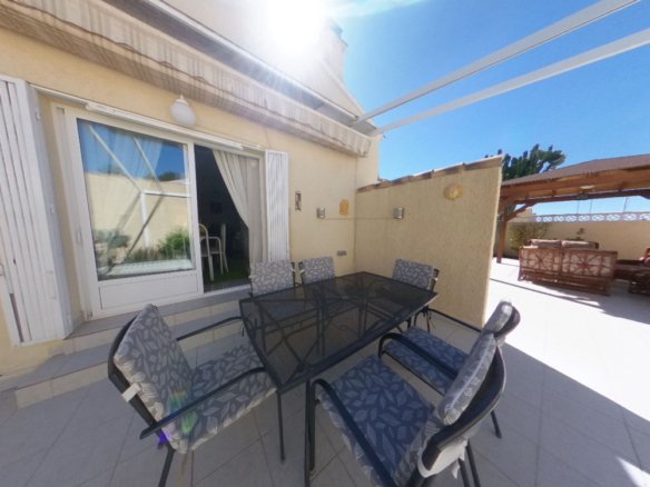 3 Bedroom 4 Bathroom Villa in Villamartin - Caza De Casa