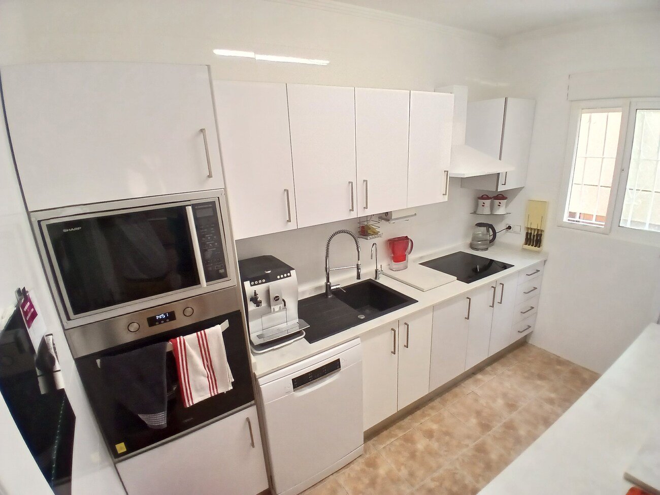 3 Bedroom 2 Bathroom Villa in Villamartin - Caza De Casa
