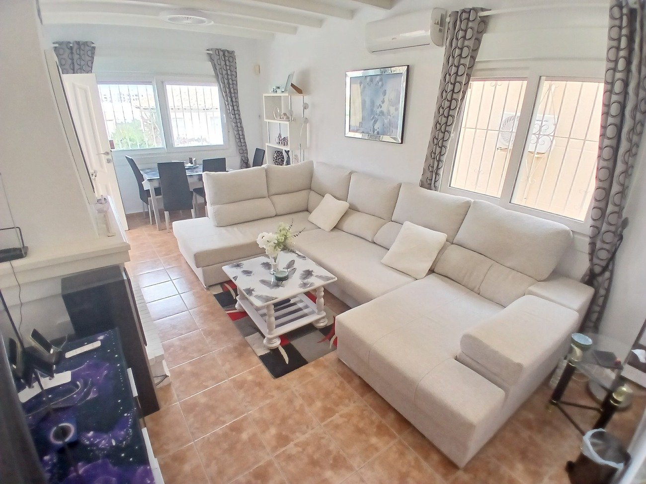 3 Bedroom 2 Bathroom Villa in Villamartin - Caza De Casa