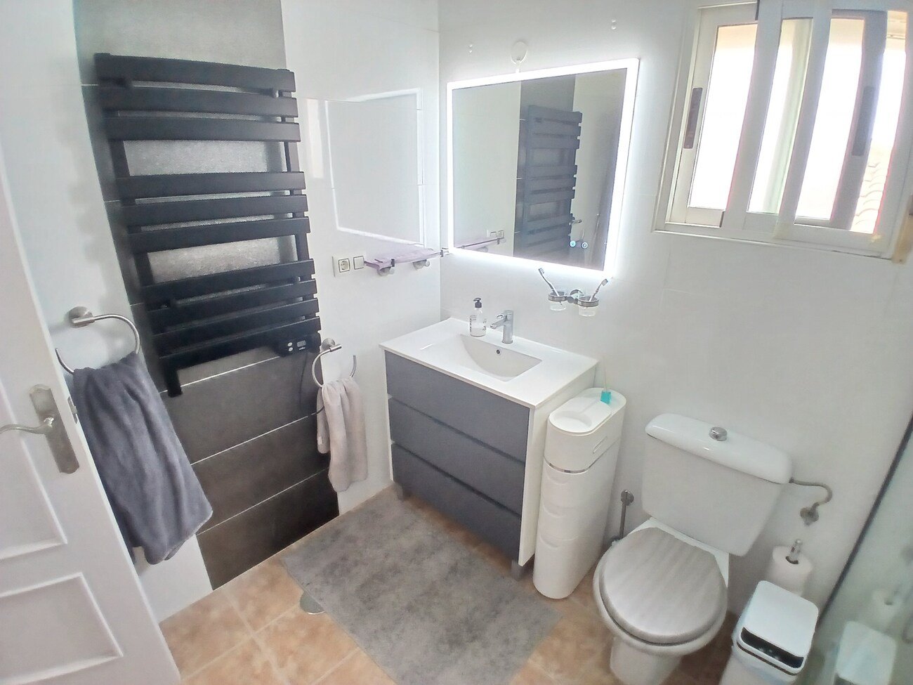 3 Bedroom 2 Bathroom Villa in Villamartin - Caza De Casa