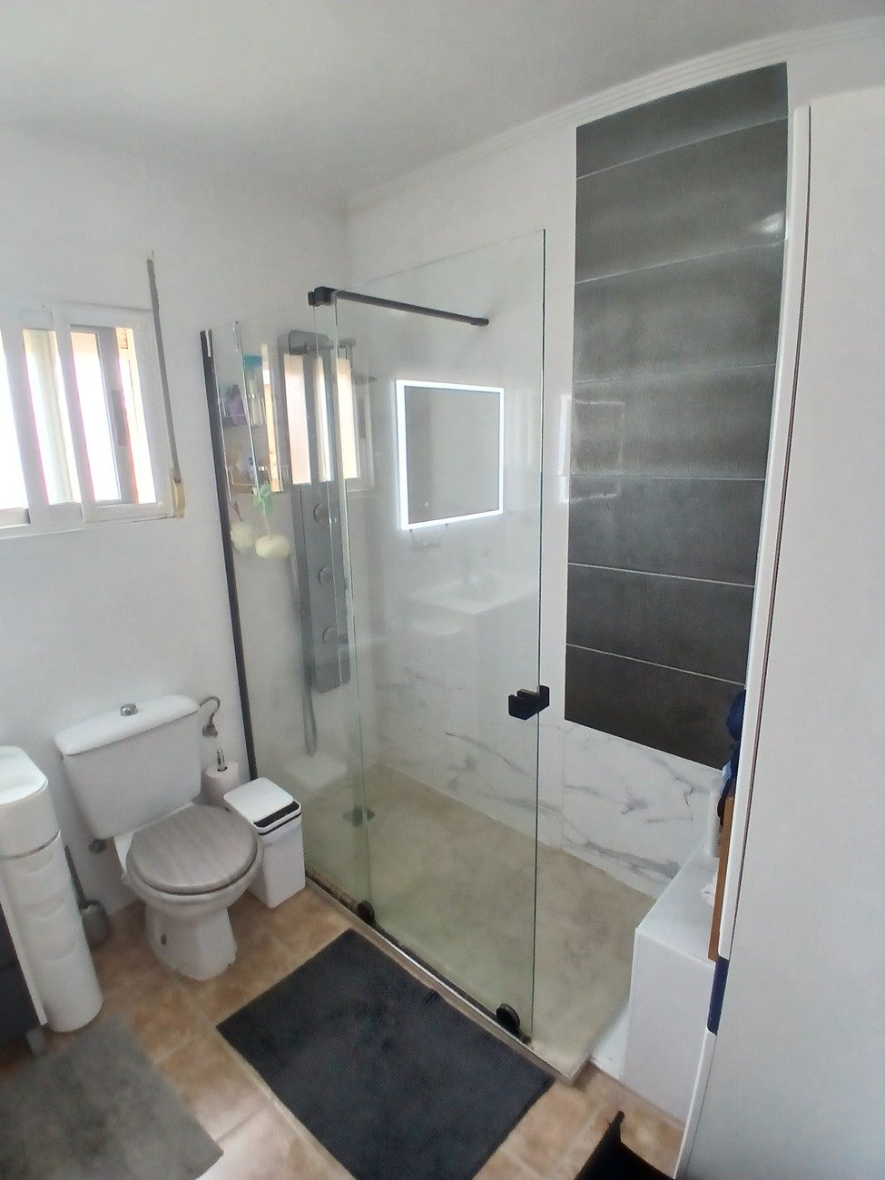 3 Bedroom 2 Bathroom Villa in Villamartin - Caza De Casa