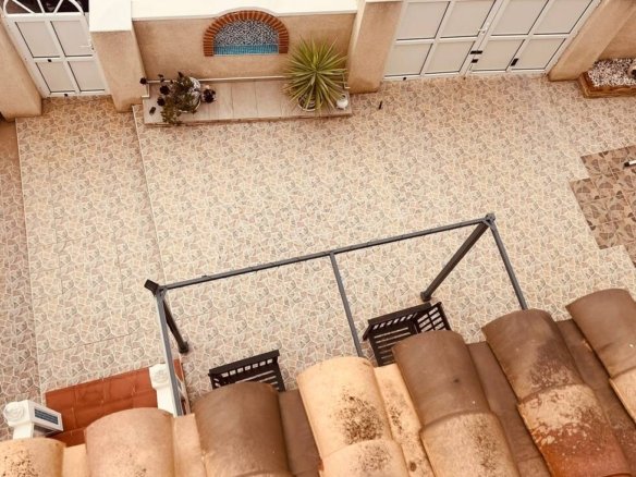 3 Bedroom 2 Bathroom Villa in Villamartin - Caza De Casa