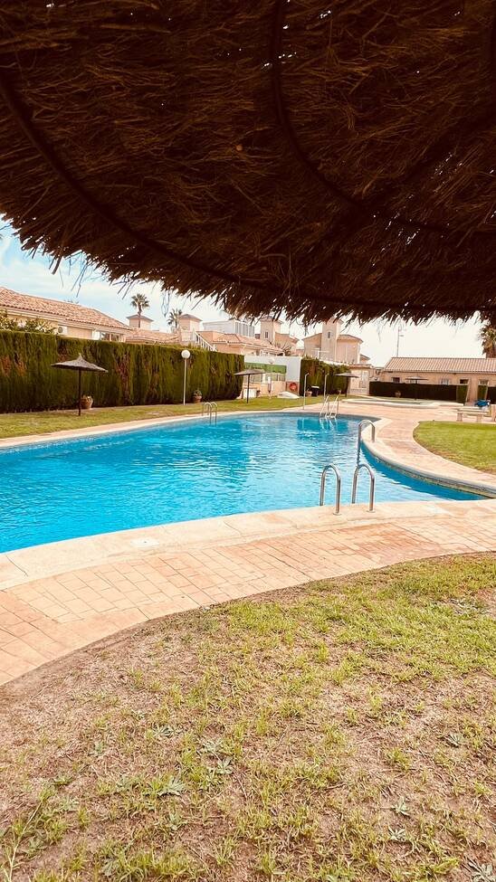 3 Bedroom 2 Bathroom Villa in Villamartin - Caza De Casa