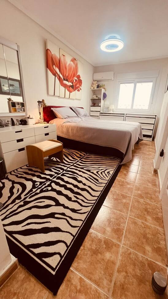 3 Bedroom 2 Bathroom Villa in Villamartin - Caza De Casa