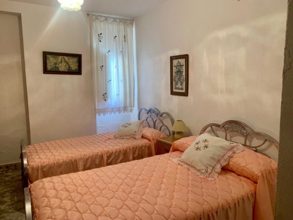 6 Bed 3 Bath Villa in Villanueva de Algaidas - Caza De Casa